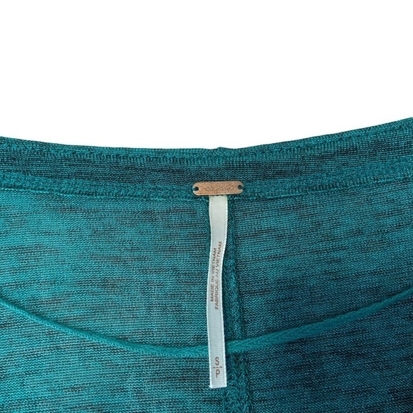 Free People Womens Killer Queen Tee Blouse Sz Small Green Long Sleeve V Neck - Picture 9 of 9